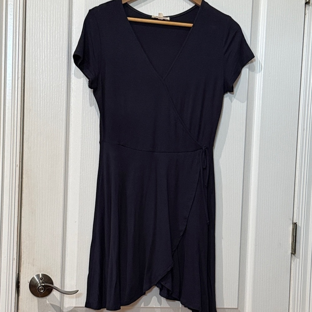 Rolla coaster size medium navy short sleeve side tie dress NWOT